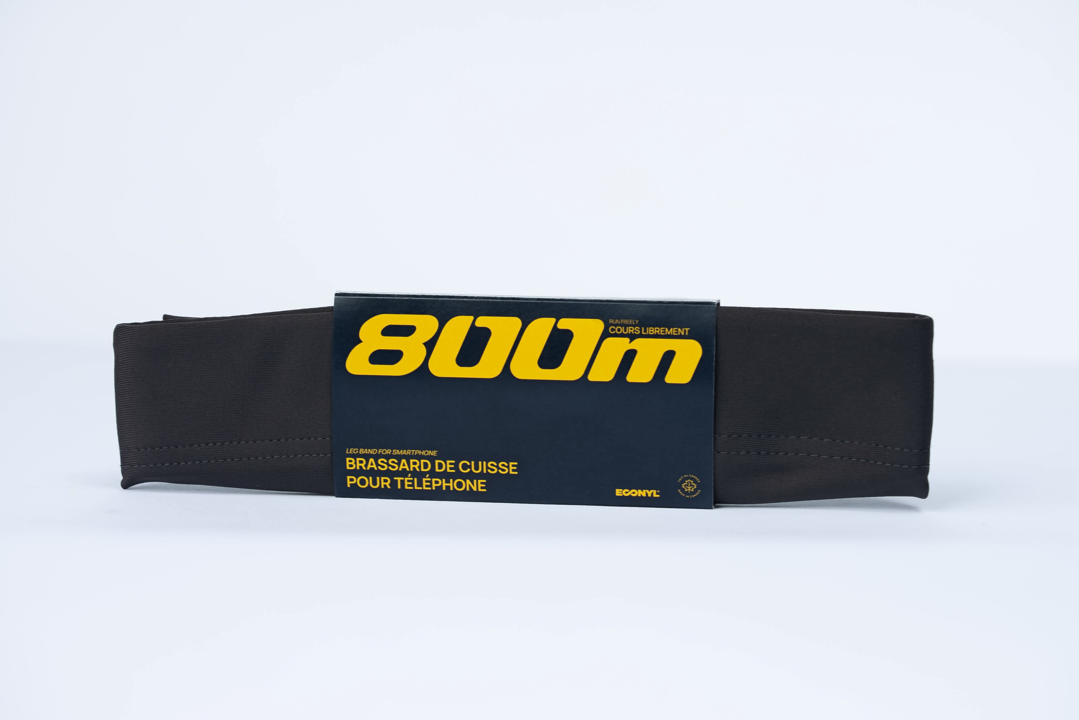 Front of 800m THIGHBAND running phone holder packaging.
